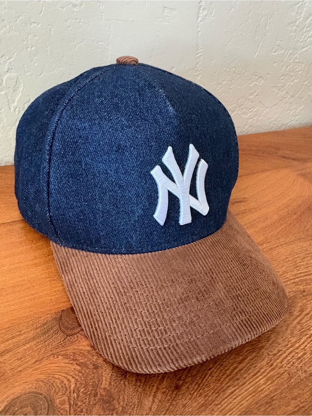 Mitchell & Ness MLB New York Yankees Cord & Denim Hat SnapBack